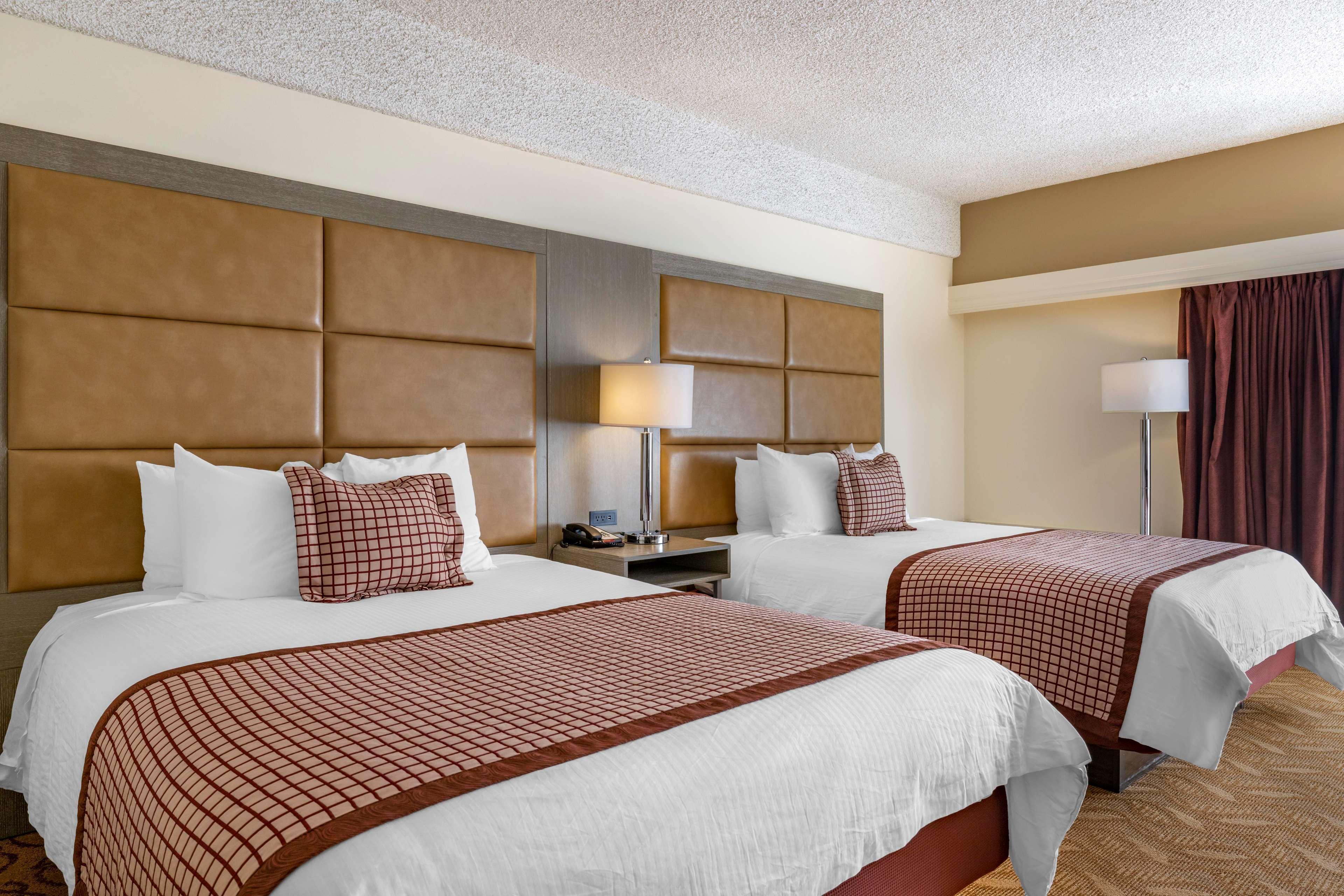 Best Western Plus Thousand Oaks Inn Экстерьер фото