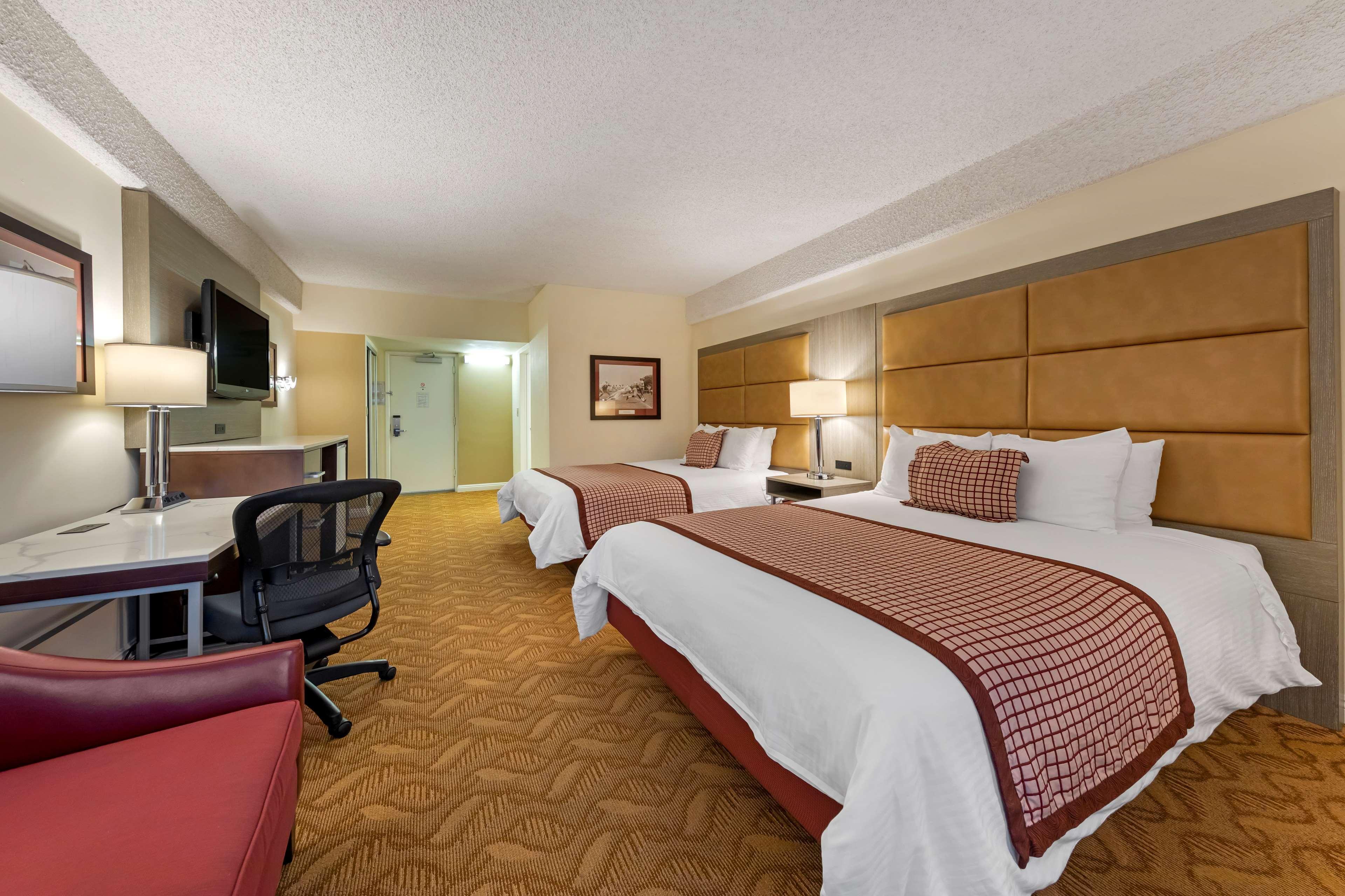 Best Western Plus Thousand Oaks Inn Экстерьер фото