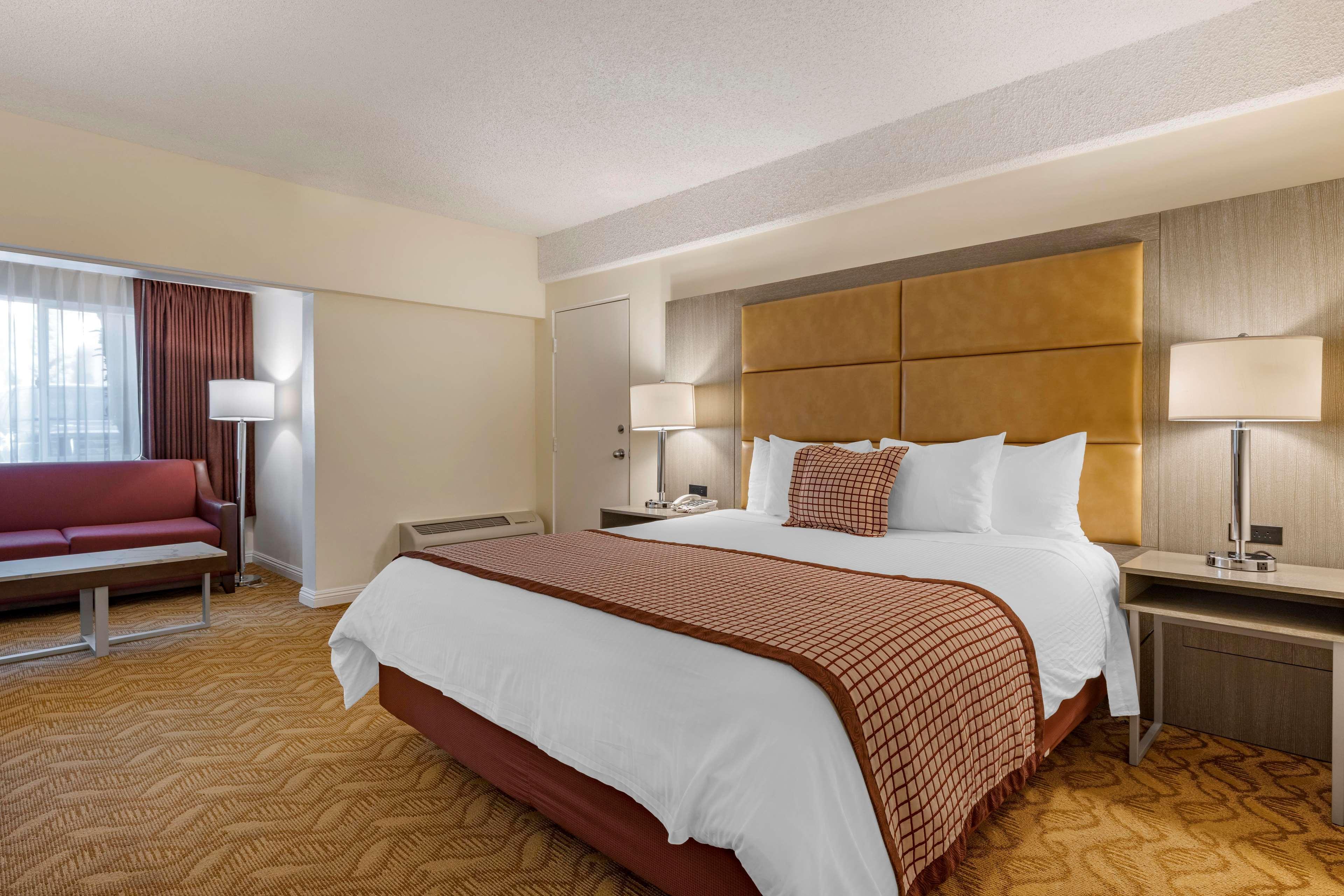 Best Western Plus Thousand Oaks Inn Экстерьер фото