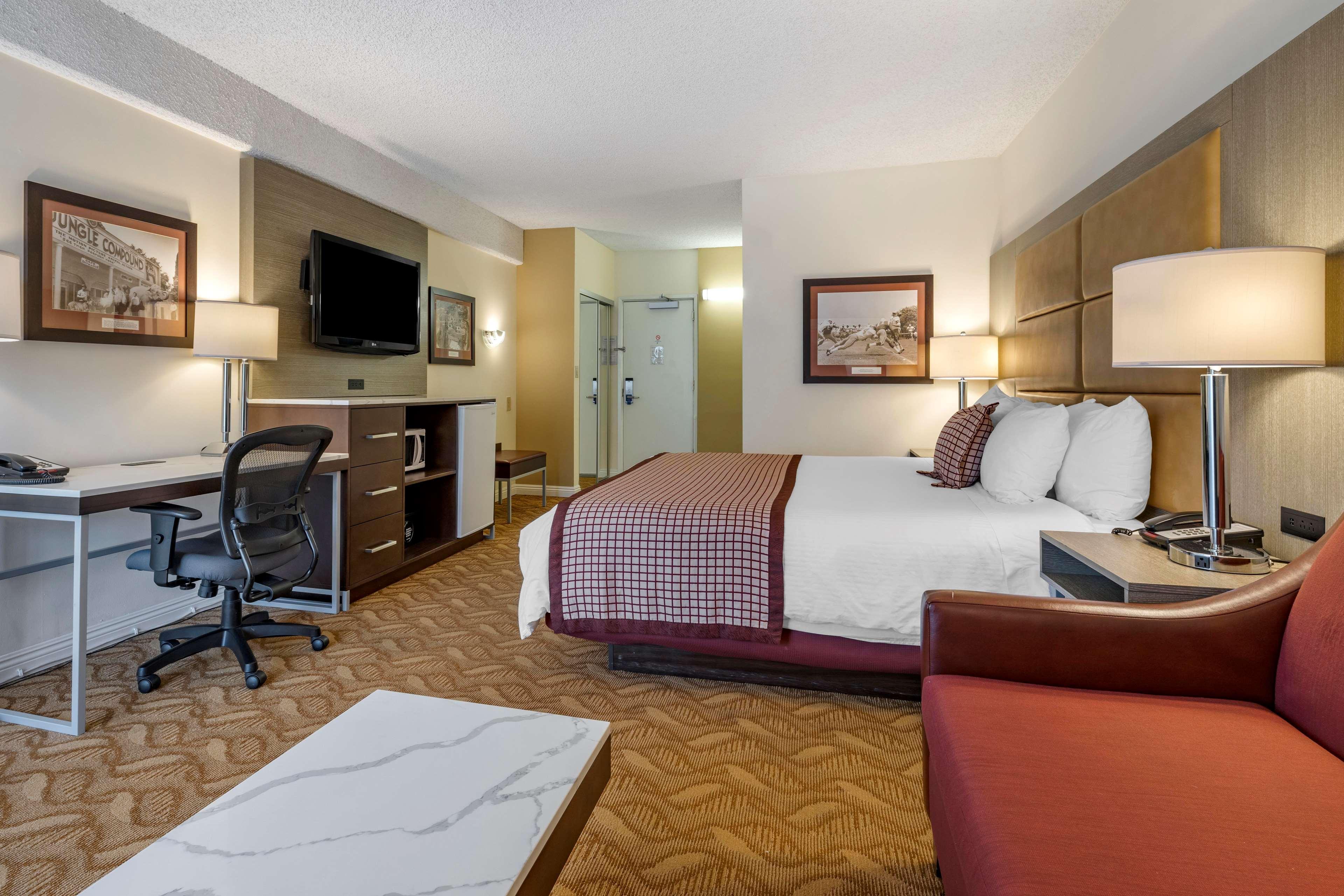 Best Western Plus Thousand Oaks Inn Экстерьер фото