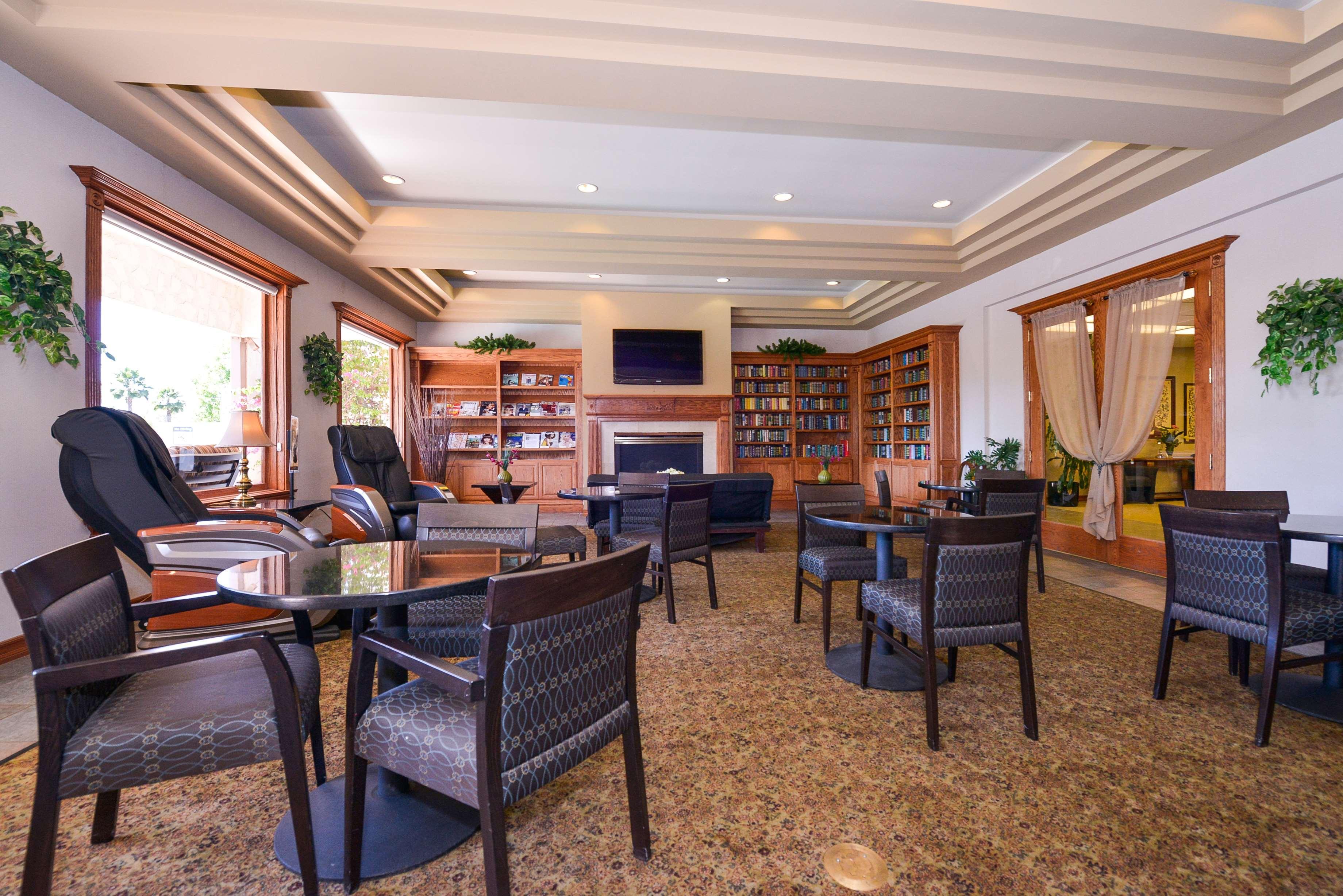 Best Western Plus Thousand Oaks Inn Экстерьер фото