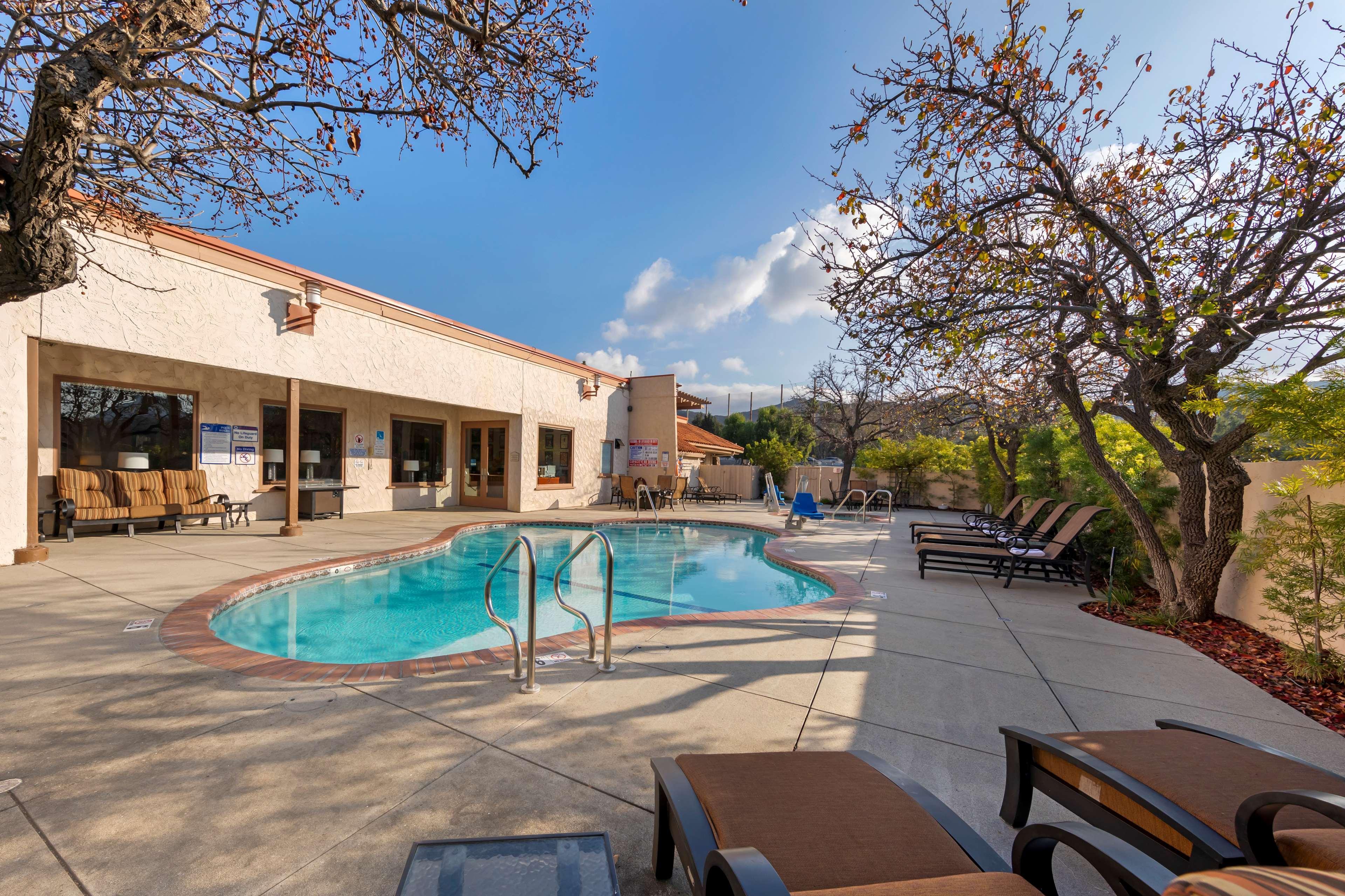 Best Western Plus Thousand Oaks Inn Экстерьер фото