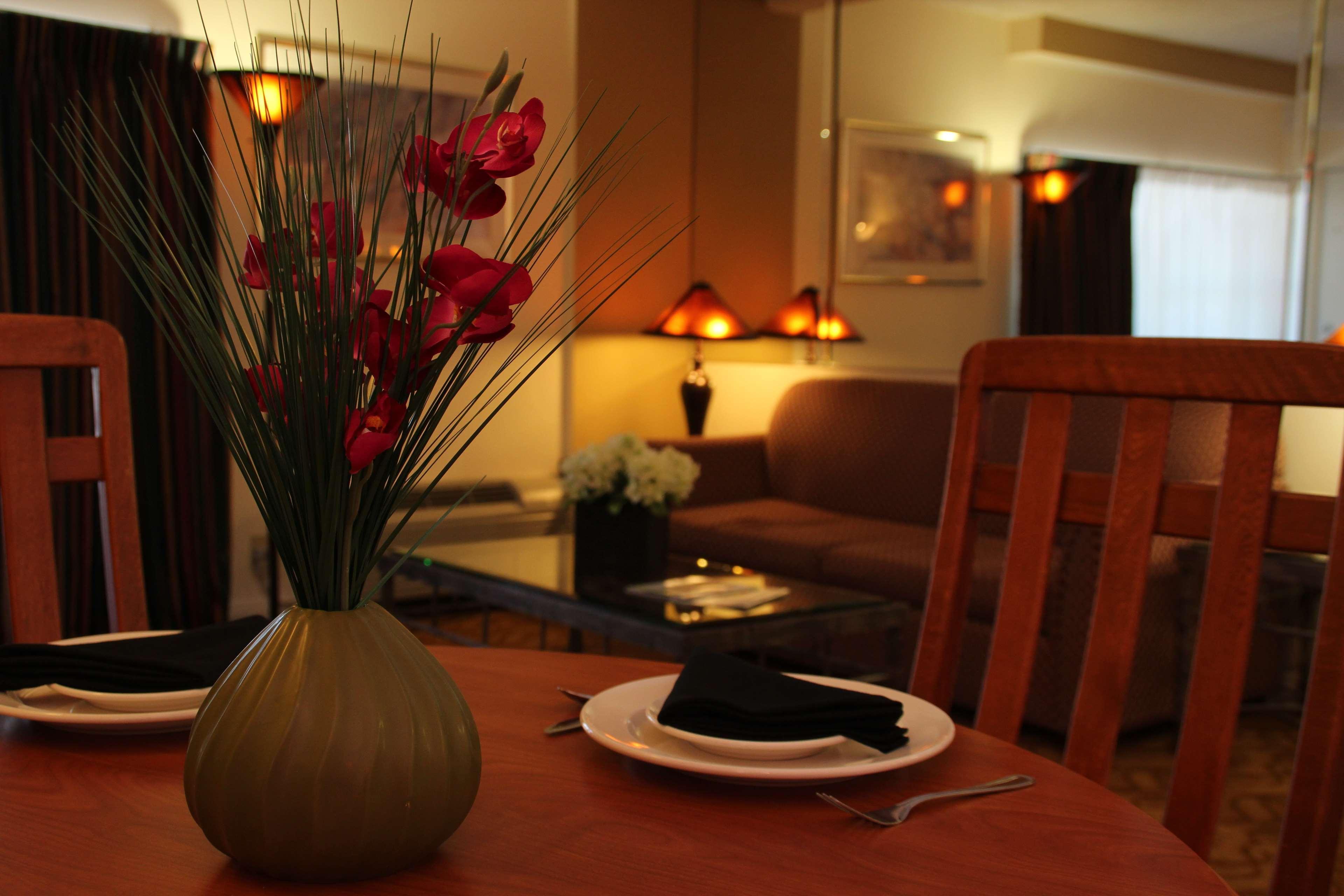Best Western Plus Thousand Oaks Inn Экстерьер фото