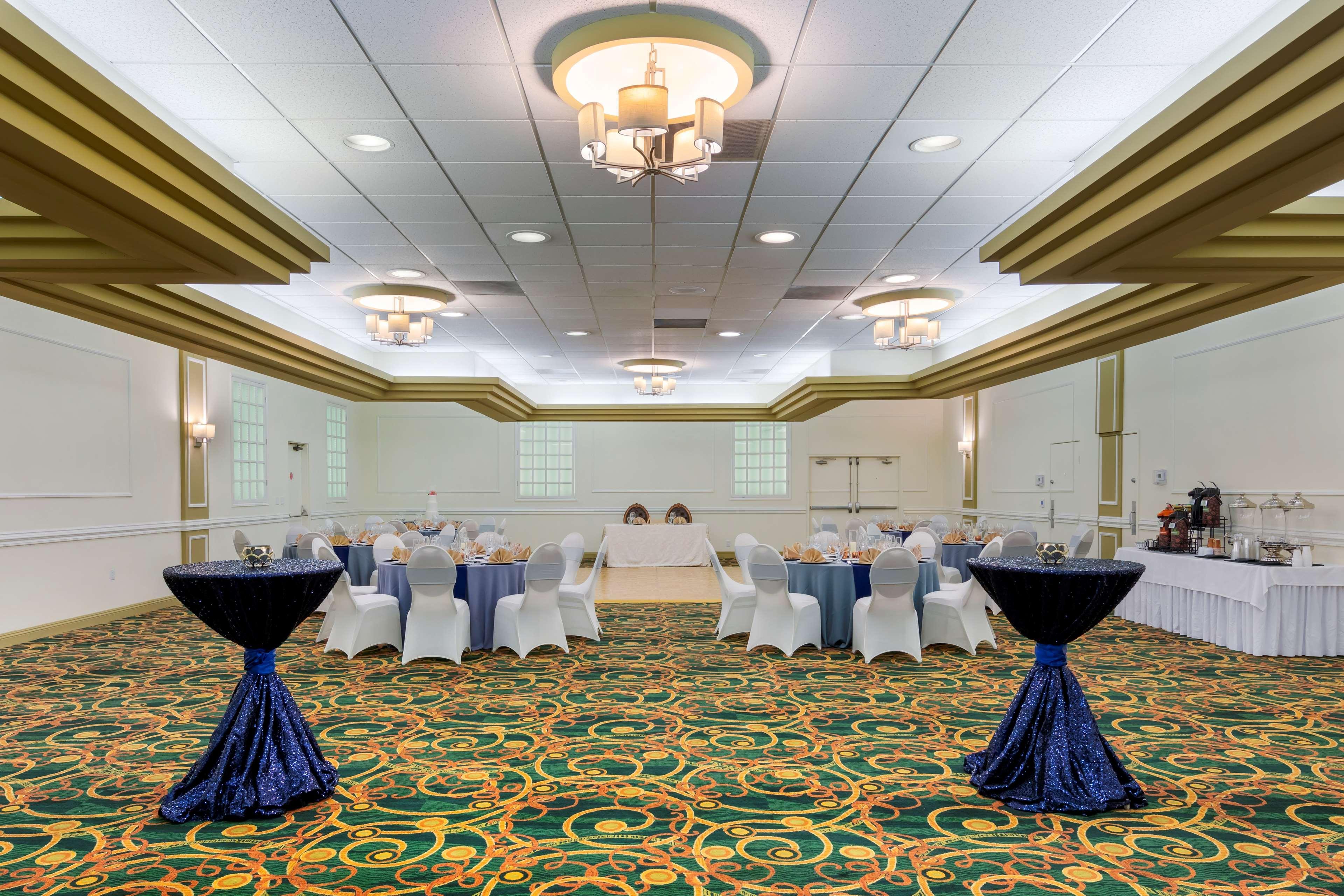 Best Western Plus Thousand Oaks Inn Экстерьер фото