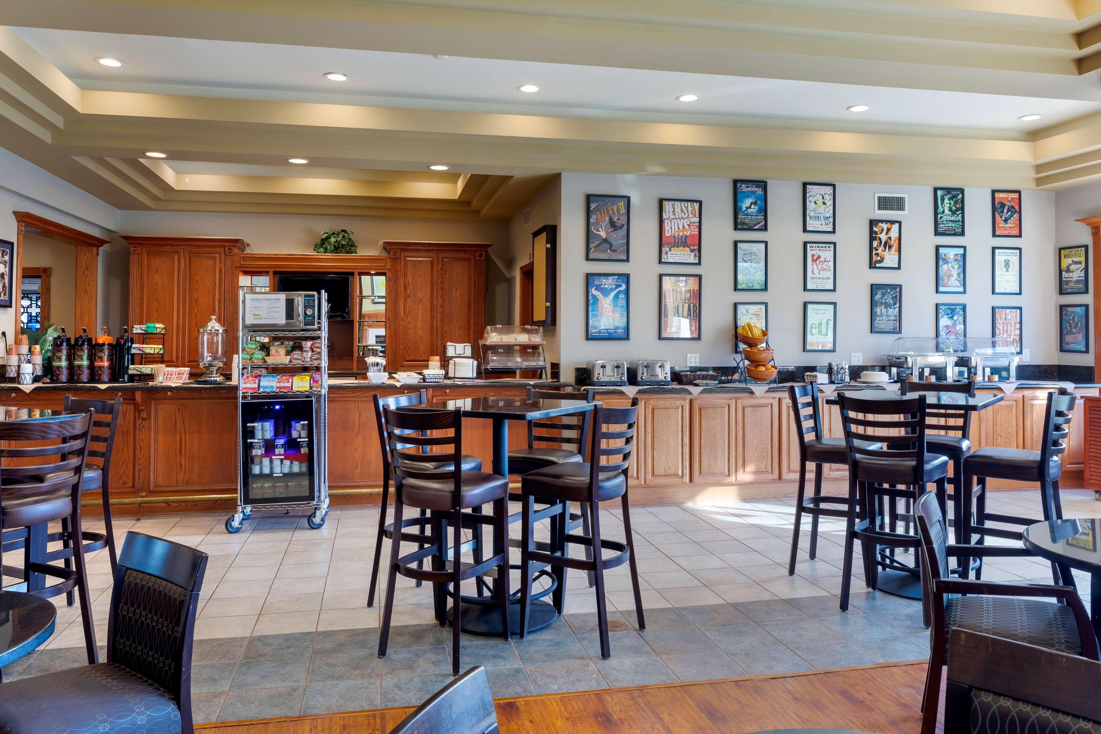 Best Western Plus Thousand Oaks Inn Экстерьер фото